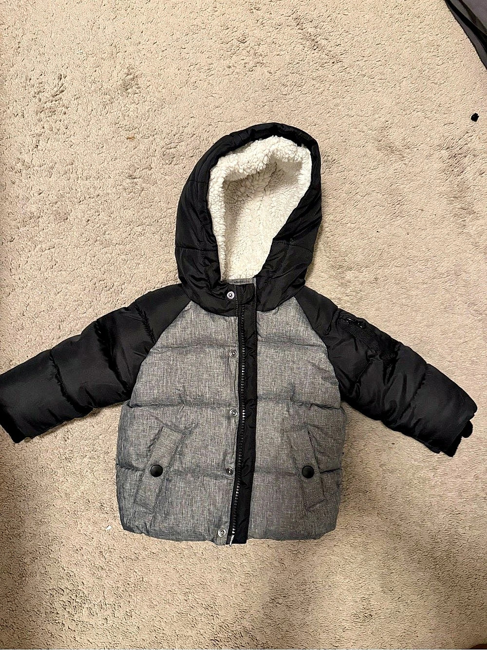George Baby Puffer Jacket in Black & Gray Size 6-12M